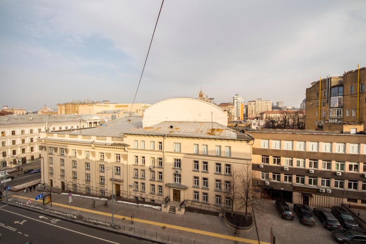 Дизайнерські Апартаменти У Центрі Біля Цуму Kiev Bagian luar foto